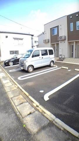 敷地内駐車場あります