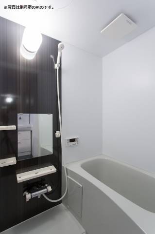 追い焚き付きでいつでも温かいお湯につかれます