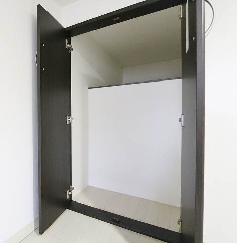 クローゼット付きで収納面も心配なし