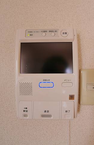 モニターフォンで女性の方も安心ですね