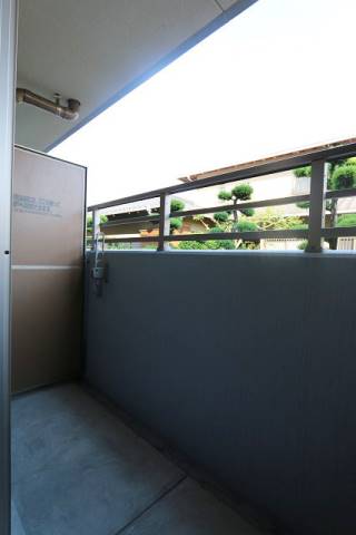日当たりのよいバルコニーですよ
