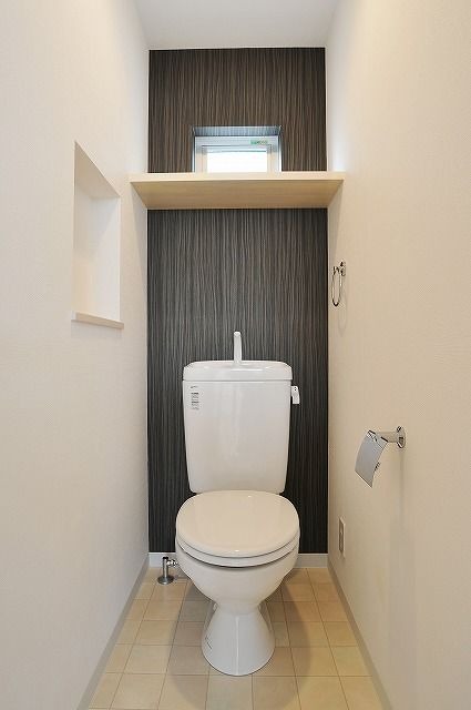 清潔感のあるトイレですね