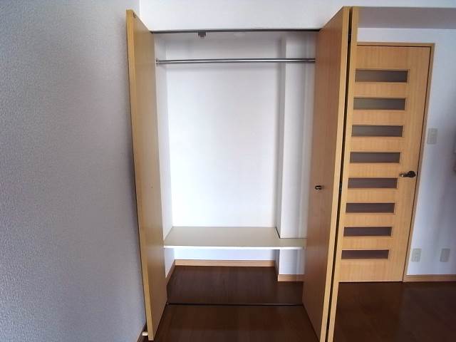 お荷物はこちらへ。