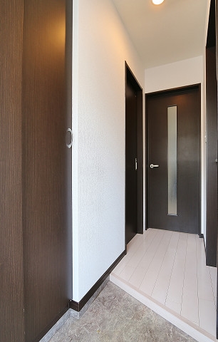 広々玄関でお出迎え