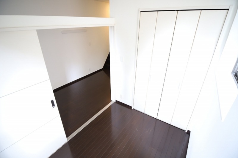 寝室にぴったりの洋室ですね