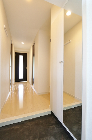 荷物があっても窮屈感を感じませんね