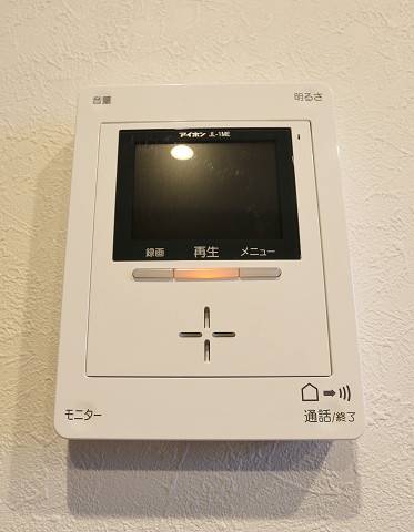 急な来客でも安心のモニターホンです