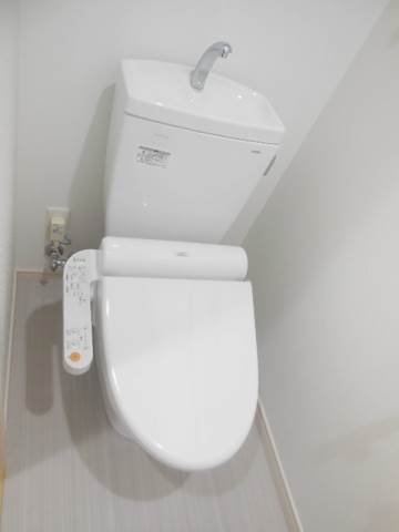 嬉しいウォシュレット付です