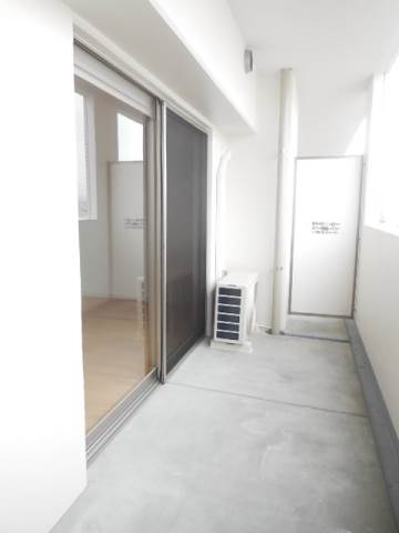 バルコニー広い