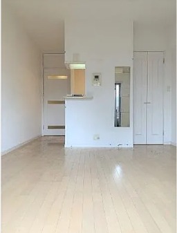 家具の配置に困らない間取りですね