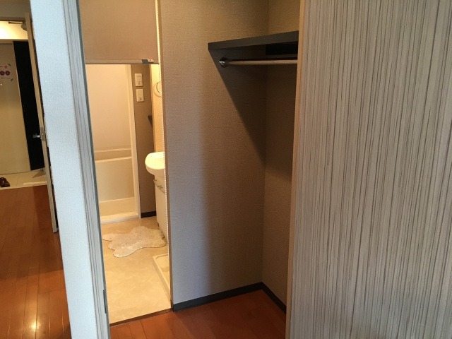 お洋服が多い方でも楽々収納できます