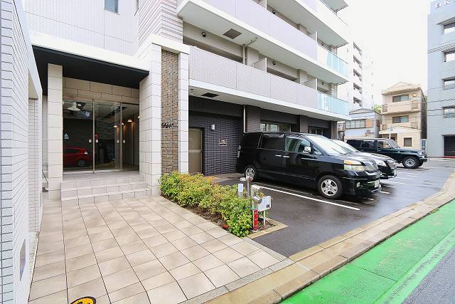 敷地内駐車場完備