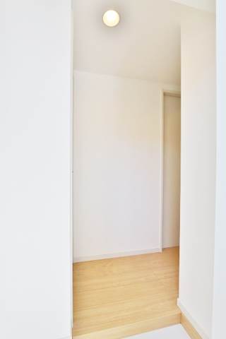 写真は同型物件です