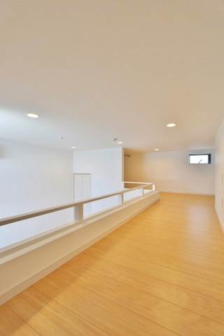 写真は同型物件です