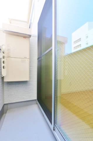 天気のいい日はこちらで洗濯物を干せます