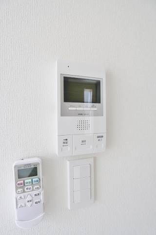 来客の確認が出来るモニタ付きです