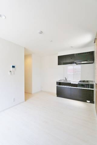 写真は同型物件です