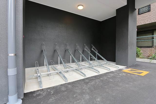 駐輪場も綺麗に管理