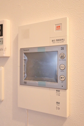 モニタ付きなので来客の確認ができます