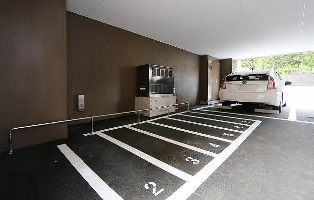 バイク置き場も完備です