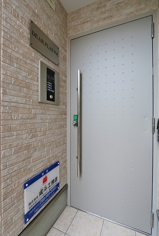 オートロック付きです