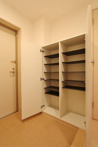 靴はこちらに