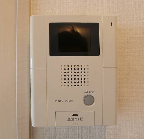 モニターで来客が確認できるので安心です