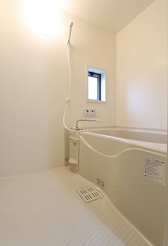 小窓があるので換気しやすいですね