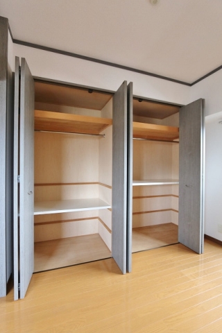 仕切りがあり収納しやすいですね