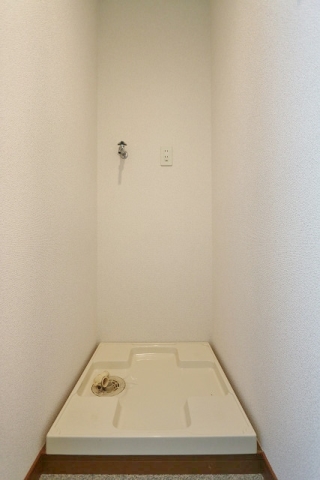 室内洗濯機置き場は嬉しいですね