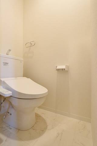 清潔感あるトイレですね