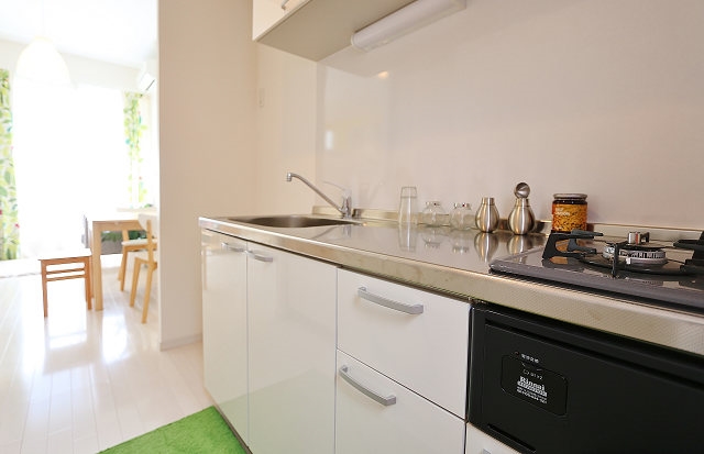 作業スペースもあり料理がはかどるキッチンです