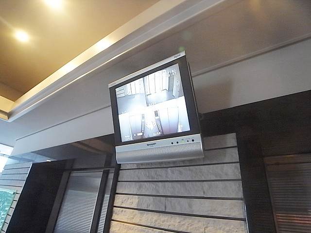 もちろん防犯カメラもついてます