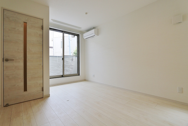 明るいリビングです