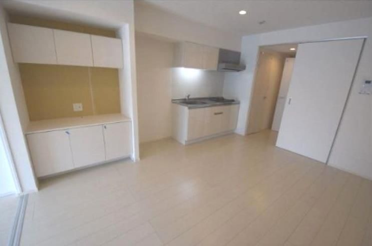 広々リビングでゆっくりお過ごし下さい