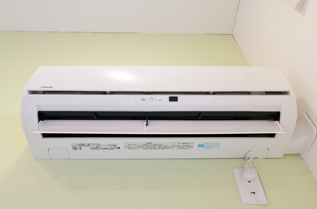 エアコン付きで夏も冬も快適です