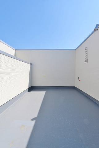 ルーフバルコニーは特別な感じがします