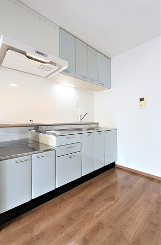 キッチンスペースも広々