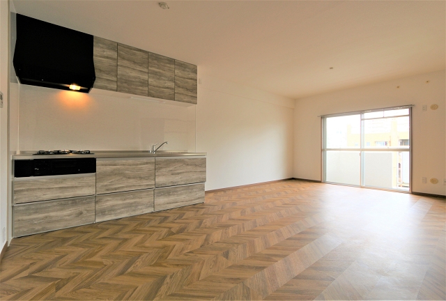 明るくて解放感のあるリビングです