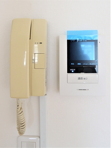 TVモニターホン付きで女性には安心ですね