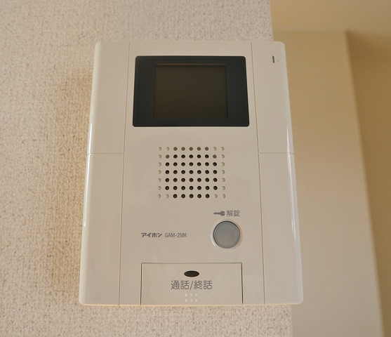 TVモニタ付きで来客も確認できます