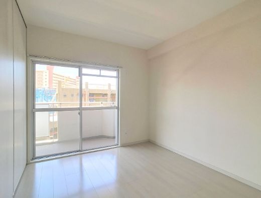 各部屋に収納ついてますよ