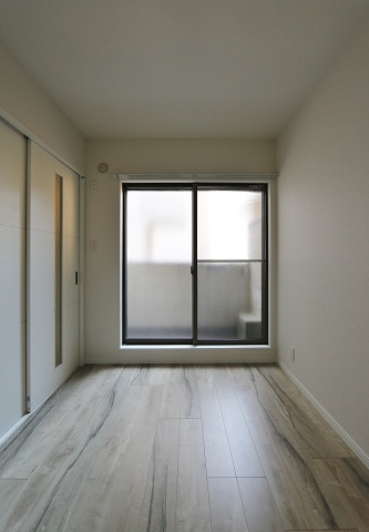 こちらは寝室にいかがでしょうか