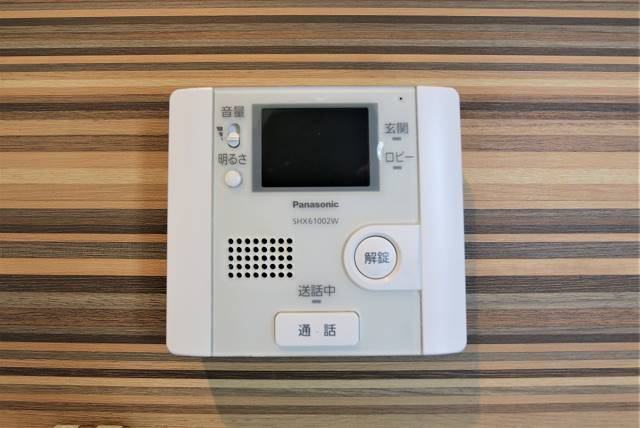 モニターフォンで突然の来客も安心です