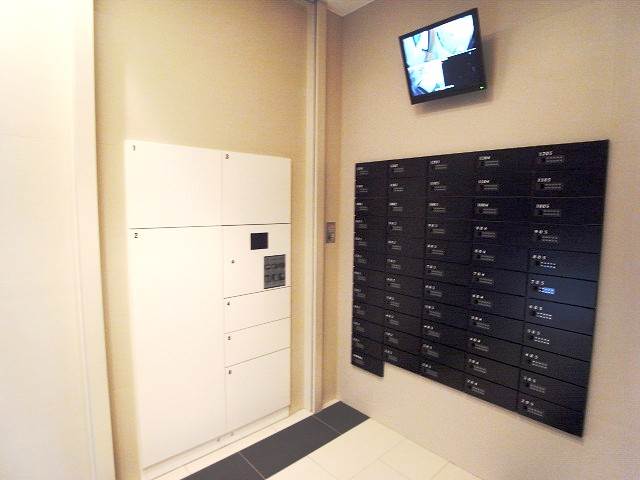 宅配ボックス完備