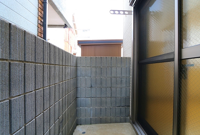 洗濯物はこちらにどうぞ