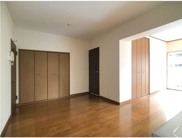 明るくて解放感のあるリビングです