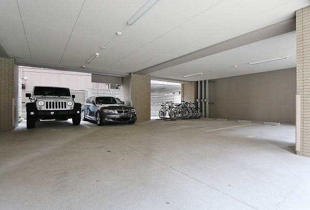 敷地内駐車場完備