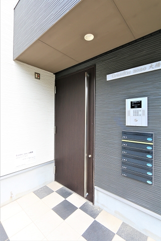 オートロックの入り口で安心ですね