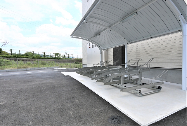 屋根付き駐輪場